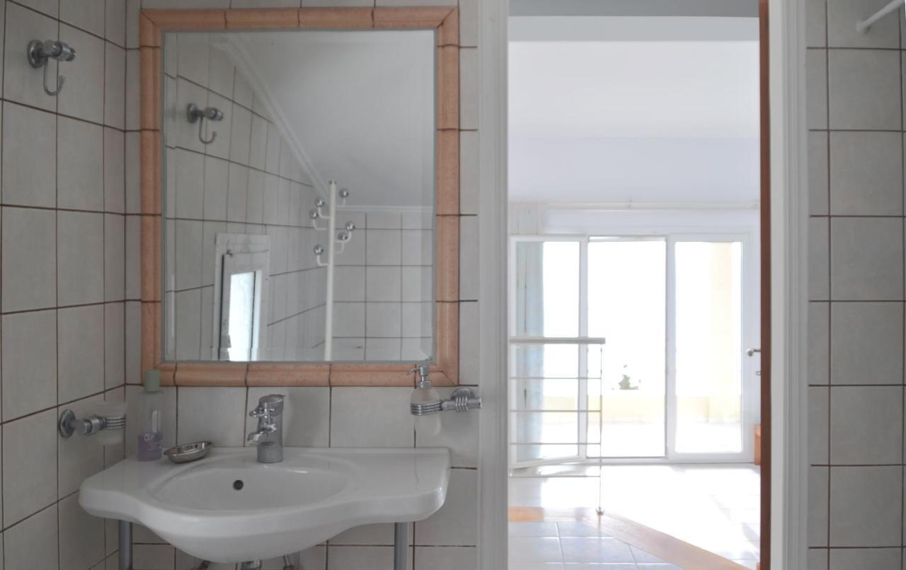 Villa Alibertini Agios Gordios  Exteriör bild