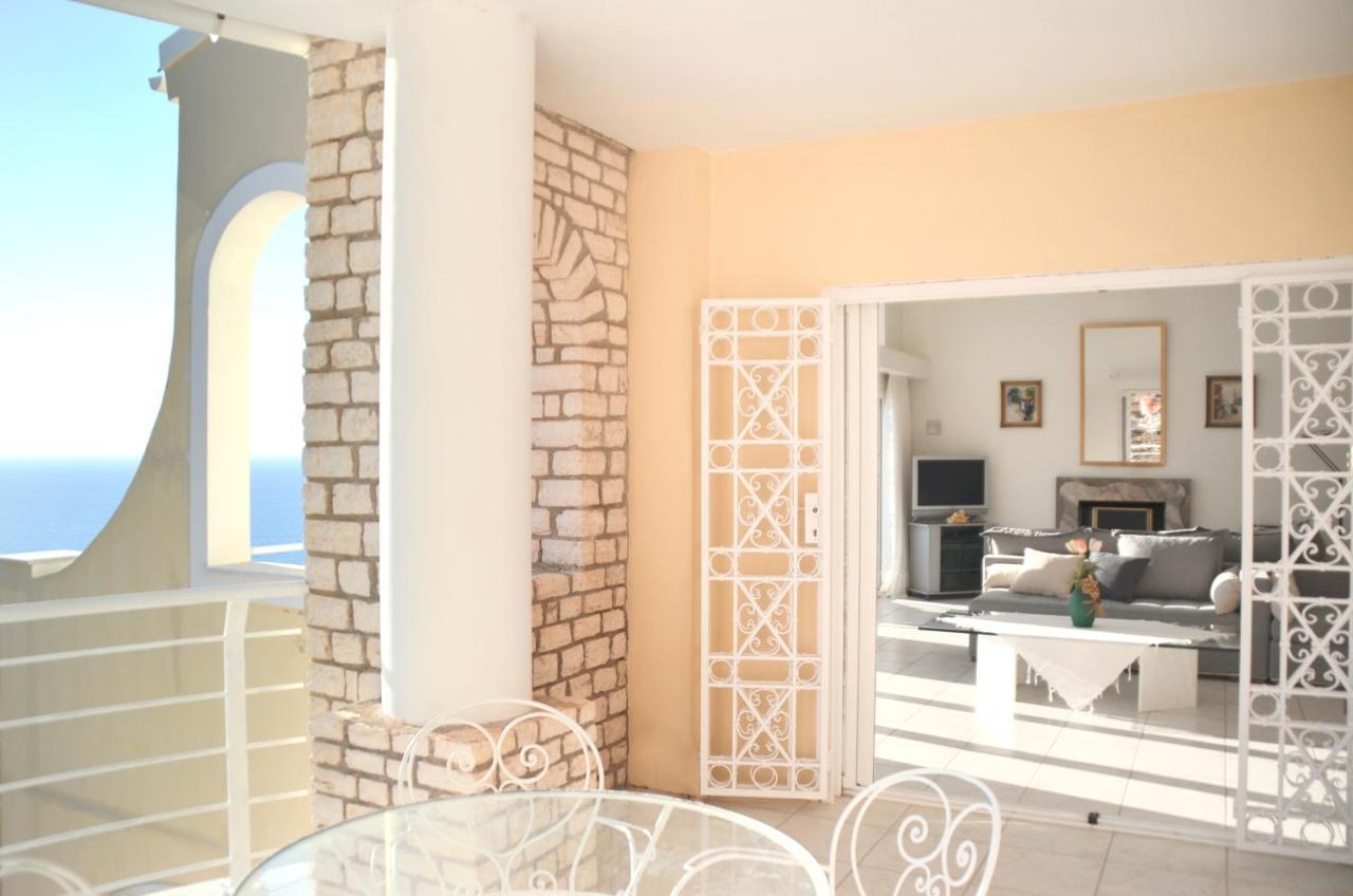 Villa Alibertini Agios Gordios  Exteriör bild