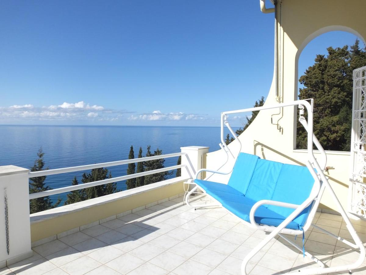 Villa Alibertini Agios Gordios  Exteriör bild